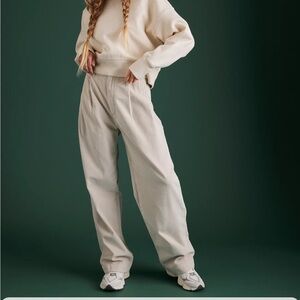 AE77 Premium Pleated Corduroy Pant